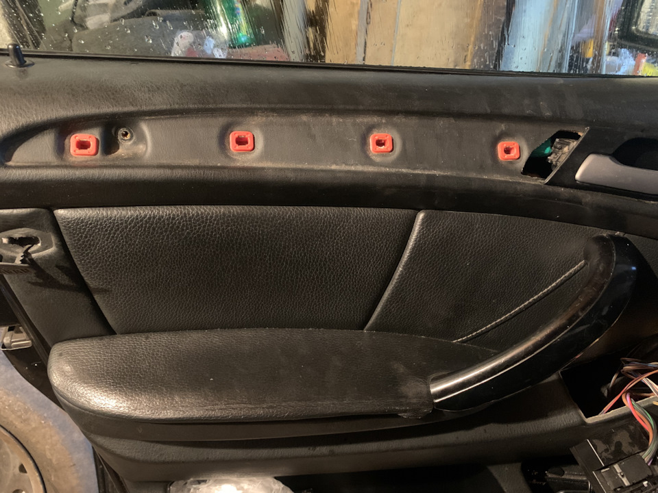 Подтянул тросики на ручках — BMW X5 (E53), 4,4 л, 2005 года | своими ...