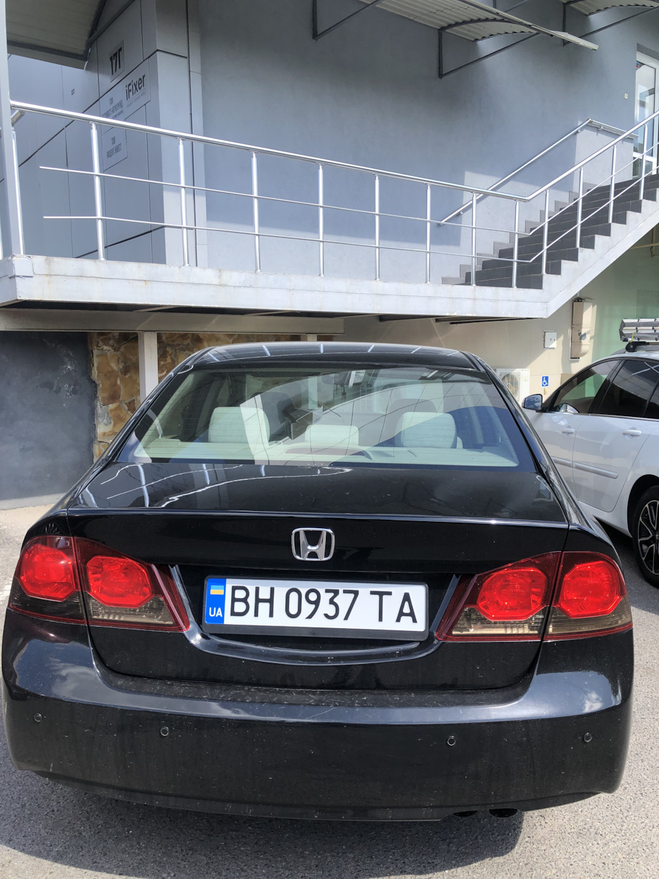 Замена блока предохранителей micu — Honda Civic 4D (8G), 1,8 л, 2009 ...