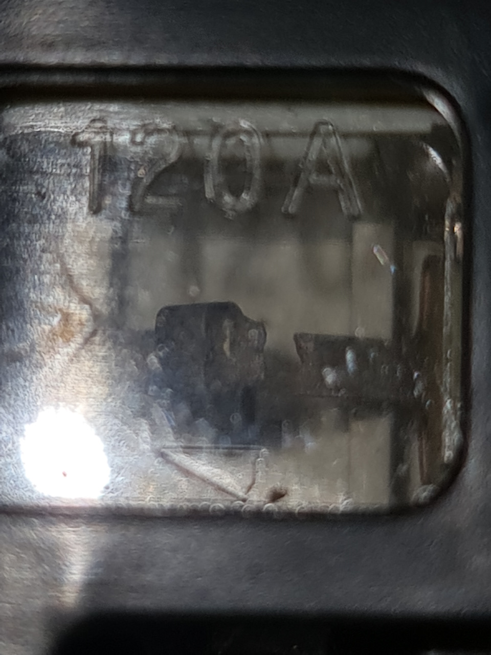 перегоревший предохранитель DC/DC — Toyota Vellfire (2G)