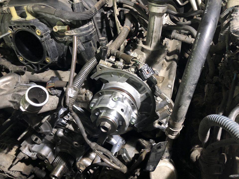 Замена ГРМ, муфт VVTi, роликов, ремня, помпы, сальников распредвалов и ...