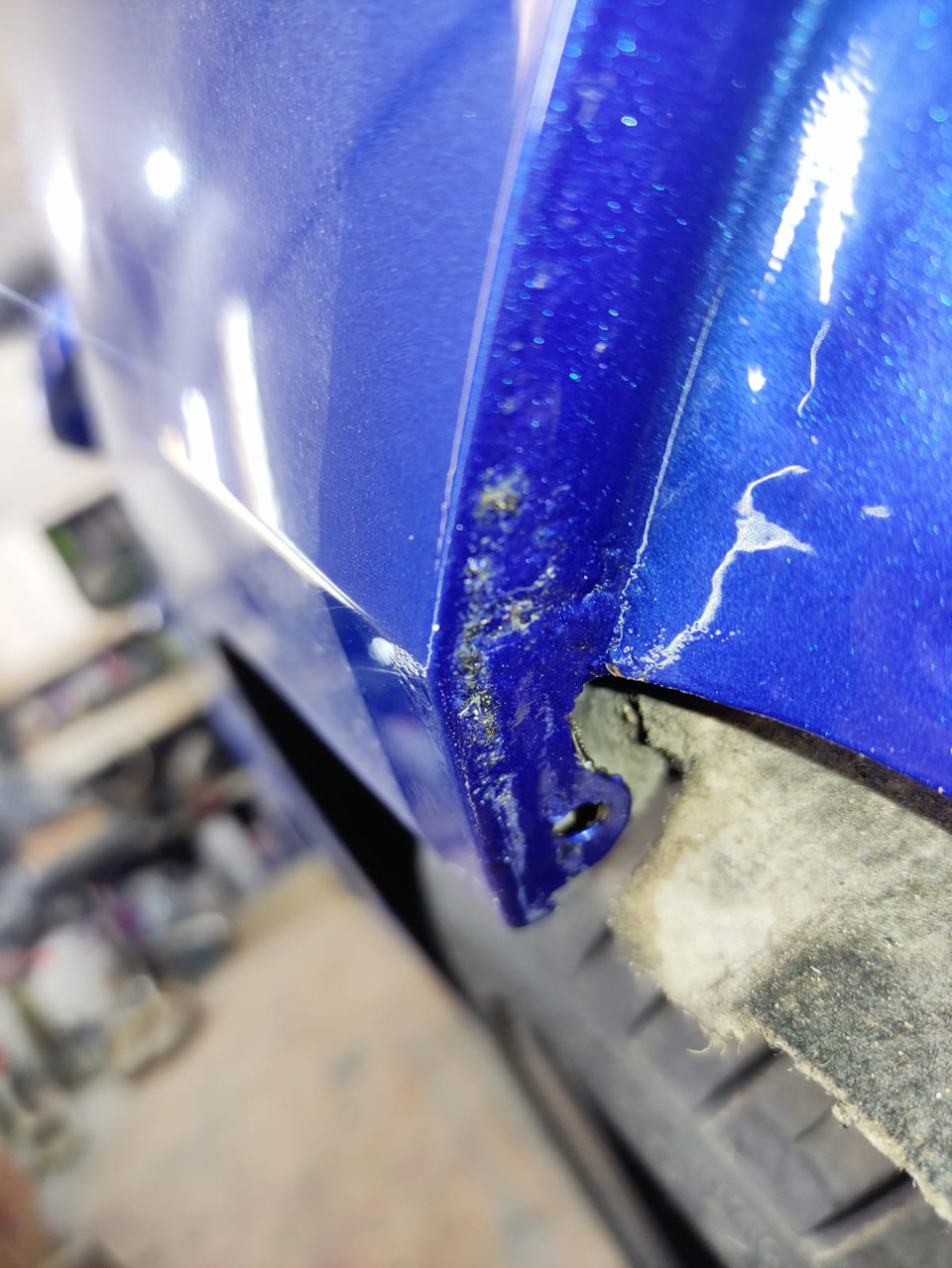 Слева несильно — Skoda Octavia Combi A7 Mk3