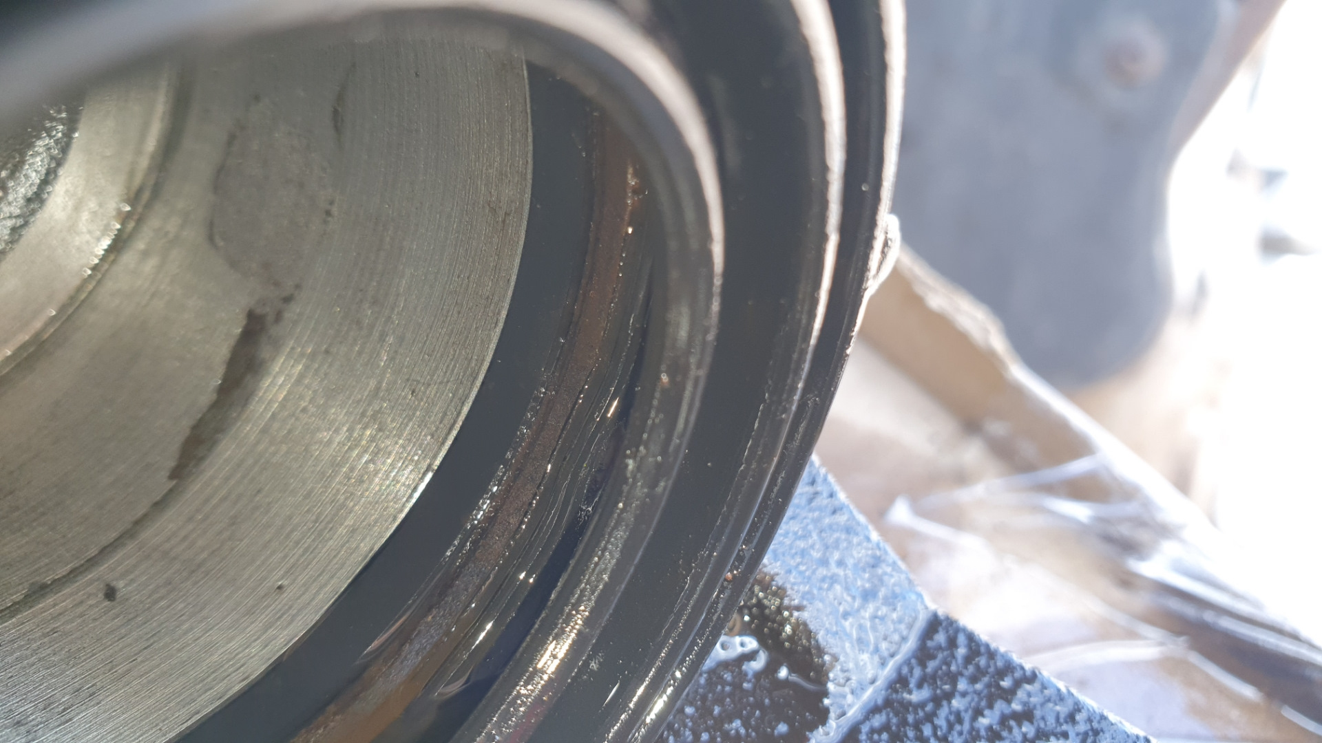 Дьявольский поршень(или как мы поменяли пыльник поршня) — Skoda Octavia ...