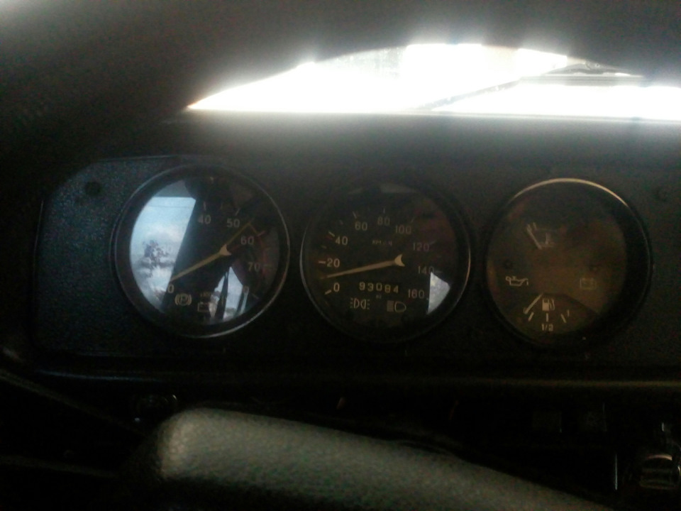 Установка и подключение комбинации приборов с ВАЗ на моську — ИЖ 21251 ...