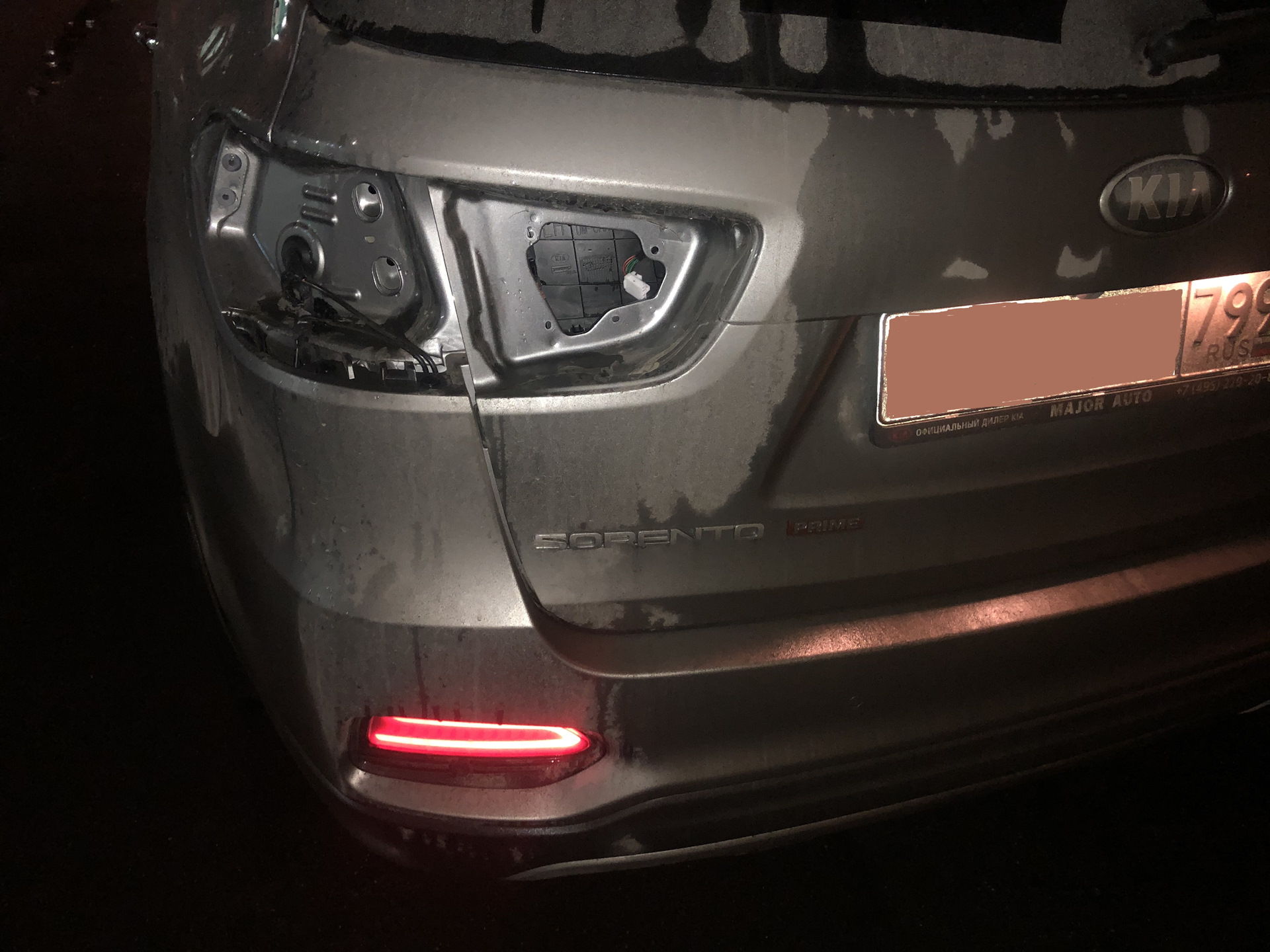 Как снять фары соренто прайм Переделка задних фонарей ver.1 - KIA Sorento (3G), 2,2 л, 2019 года своими рукам