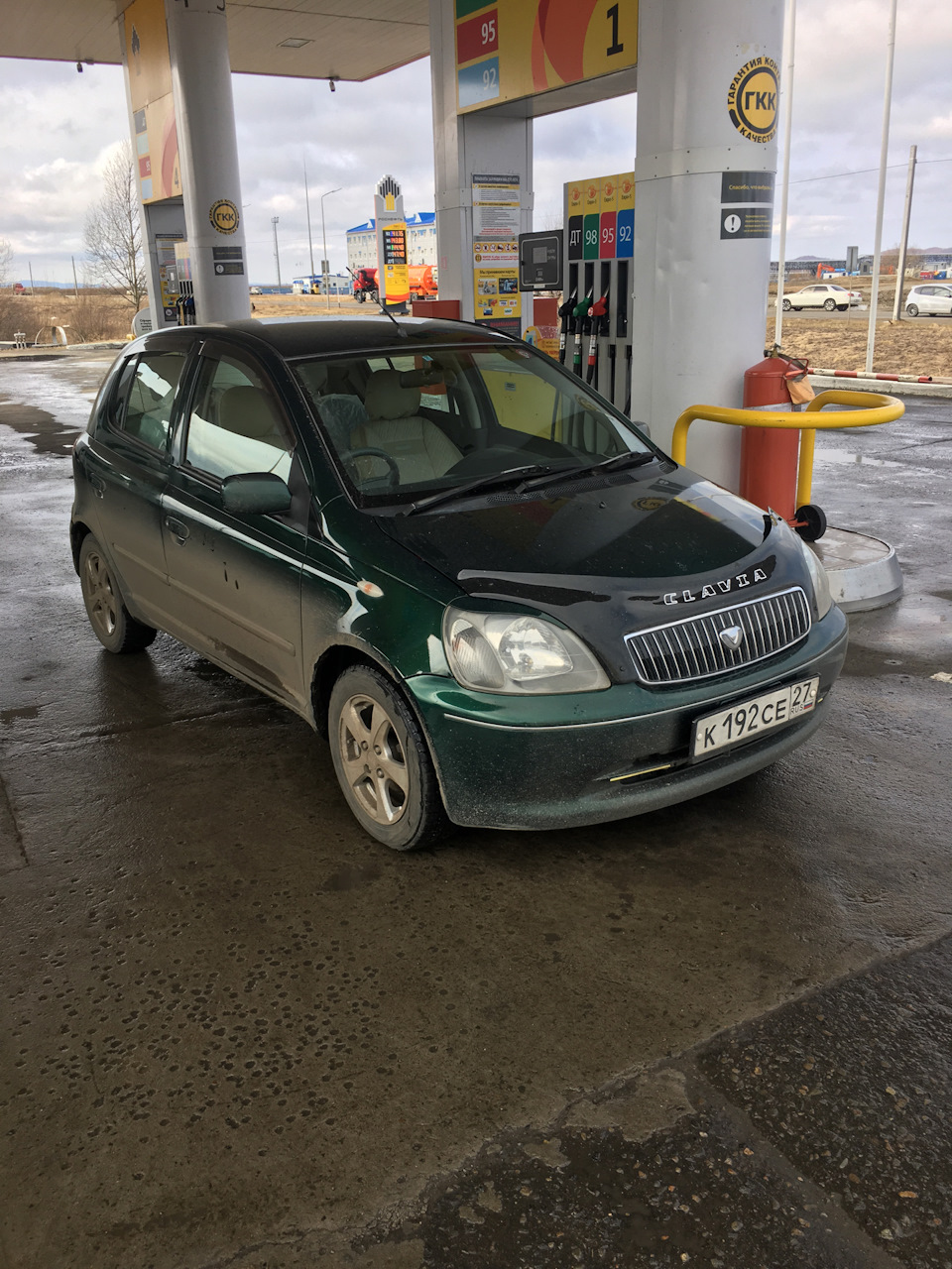 Пока — Toyota Vitz (10), 1,3 л, 2001 года | продажа машины | DRIVE2