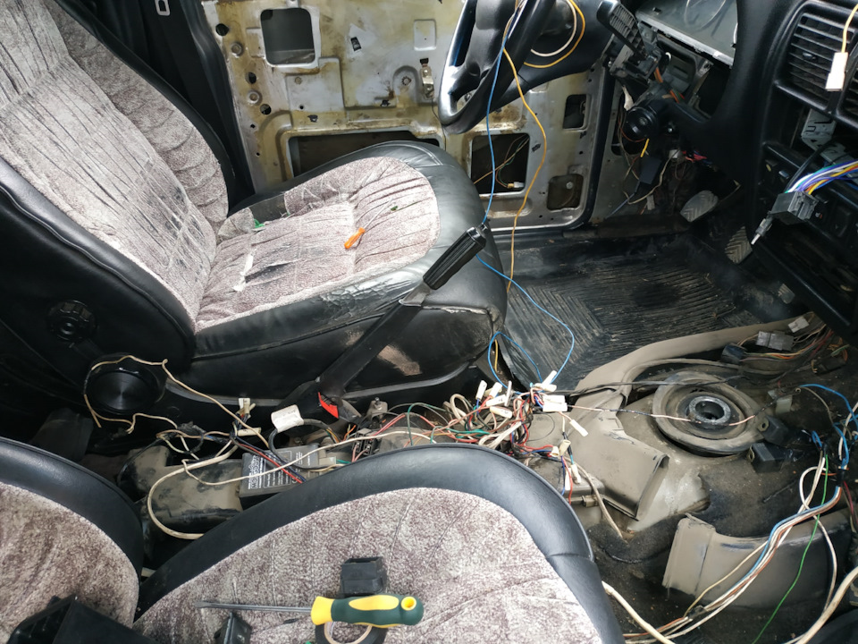 99. Сгорела проводка стеклоподъёмников — ГАЗ 3102, 2,3 л, 2003 года ...