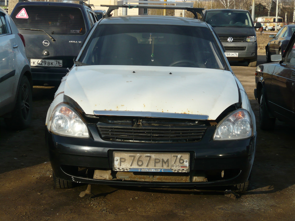 Приора! салон.Положил капот и заднее сиденье))) — Lada 21102, 1,5 л ...