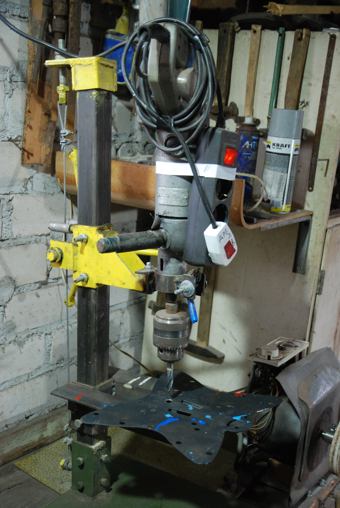 Сверлильный станок или стойка под любые размеры дрелей. Сделай сам. ч.1 ...