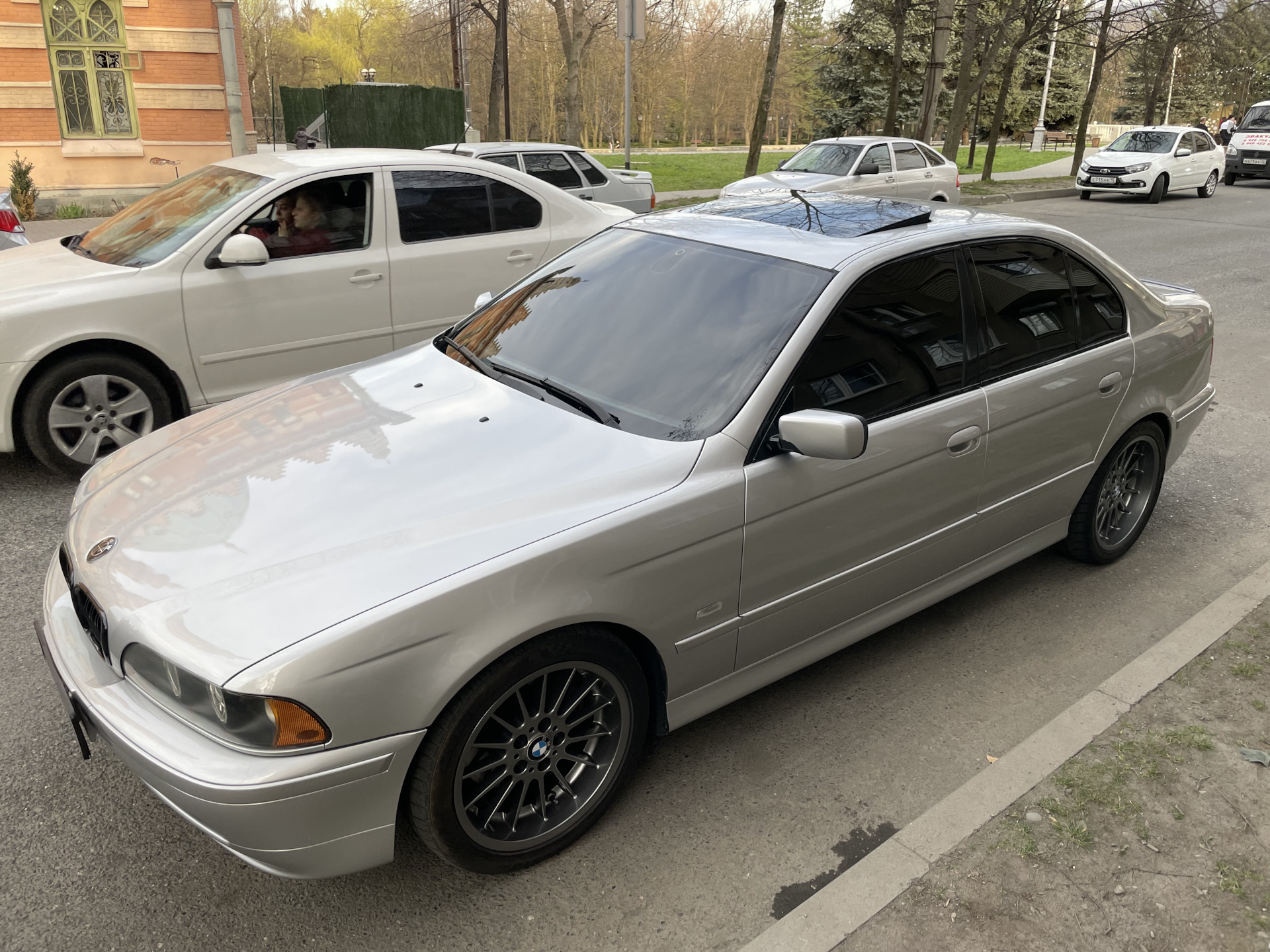 Конец близок — BMW 5 series (E39), 4,4 л, 2002 года | наблюдение | DRIVE2