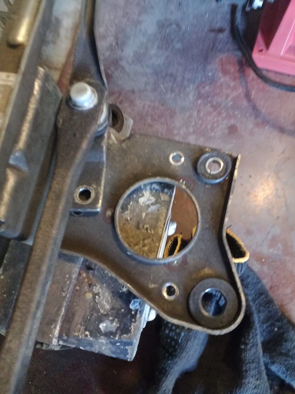 Грусть-тоска или привод щеток — УАЗ Patriot, 2,7 л, 2017 года | своими ...