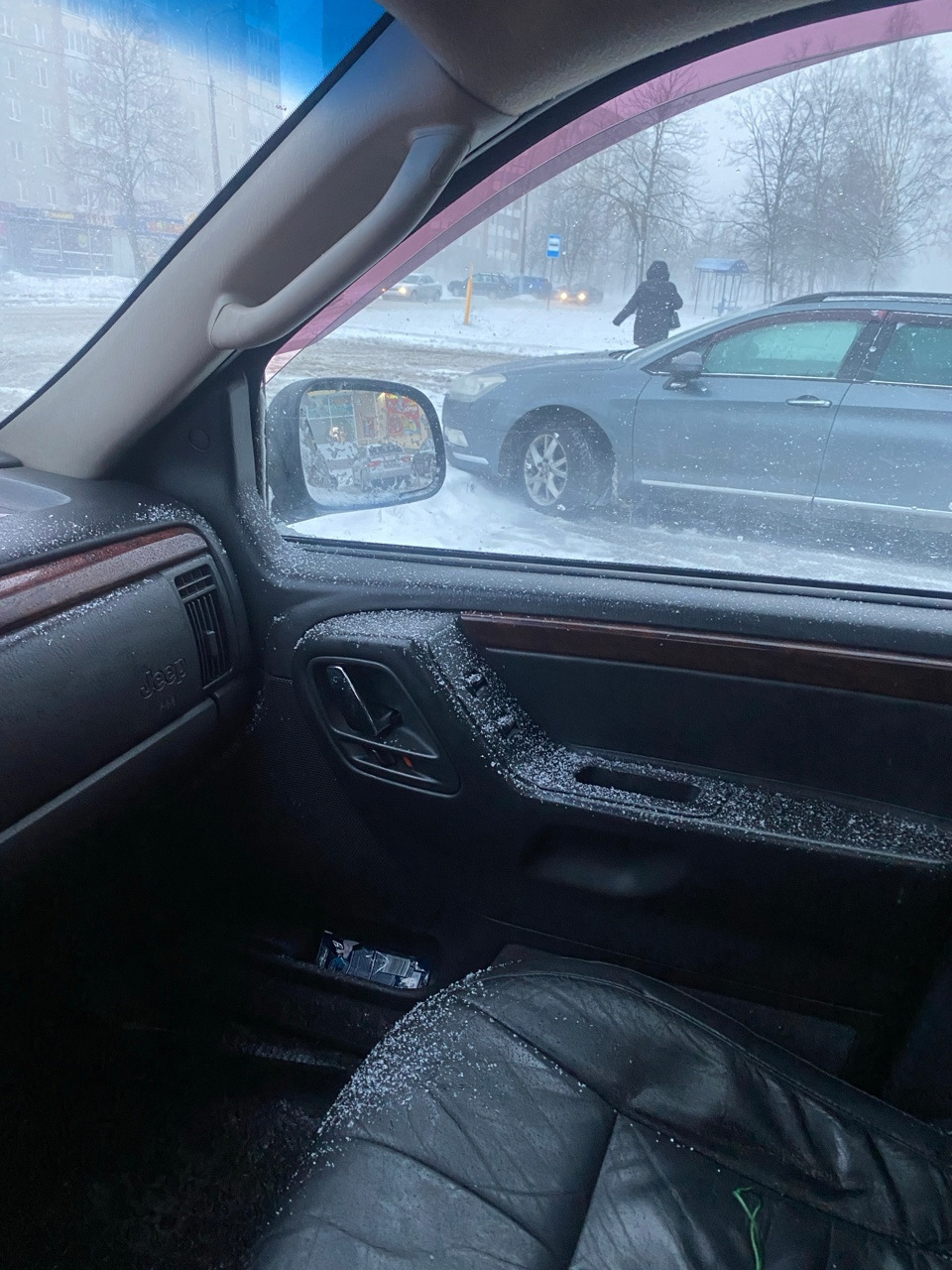 Отказали правые стеклоподъёмники и не моргают подворотники при ...