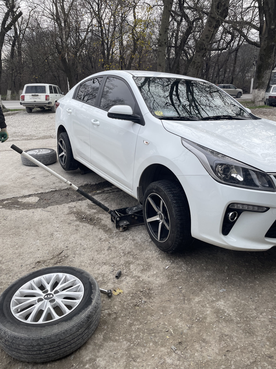 Замена колес, наступила зима 🥶) — KIA Rio (4G), 1,6 л, 2019 года ...