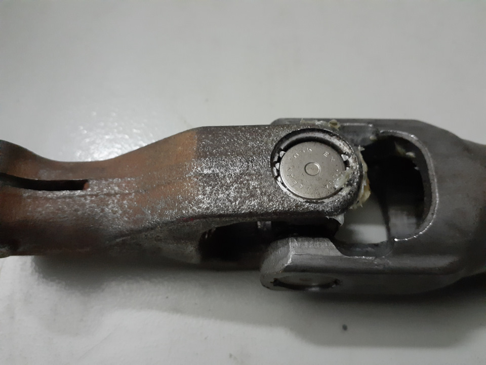 4526042110 КРЕСТОВИНА РУЛЕВАЯ 16x39 TOYOTA LEXUS | Запчасти на DRIVE2