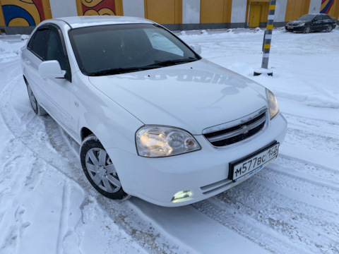 Chevrolet Lacetti White