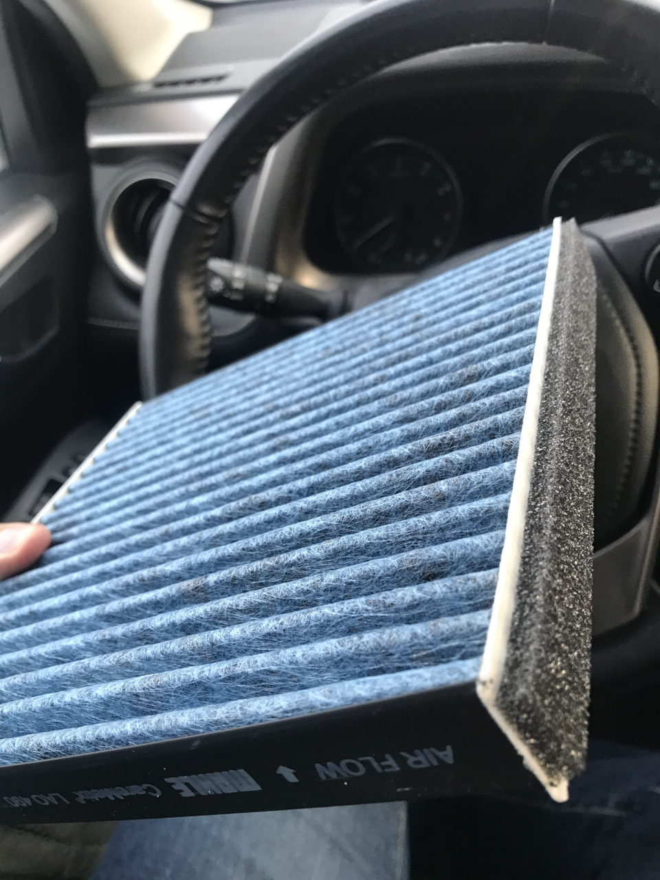 Фото в бортжурнале Toyota RAV4 (IV)