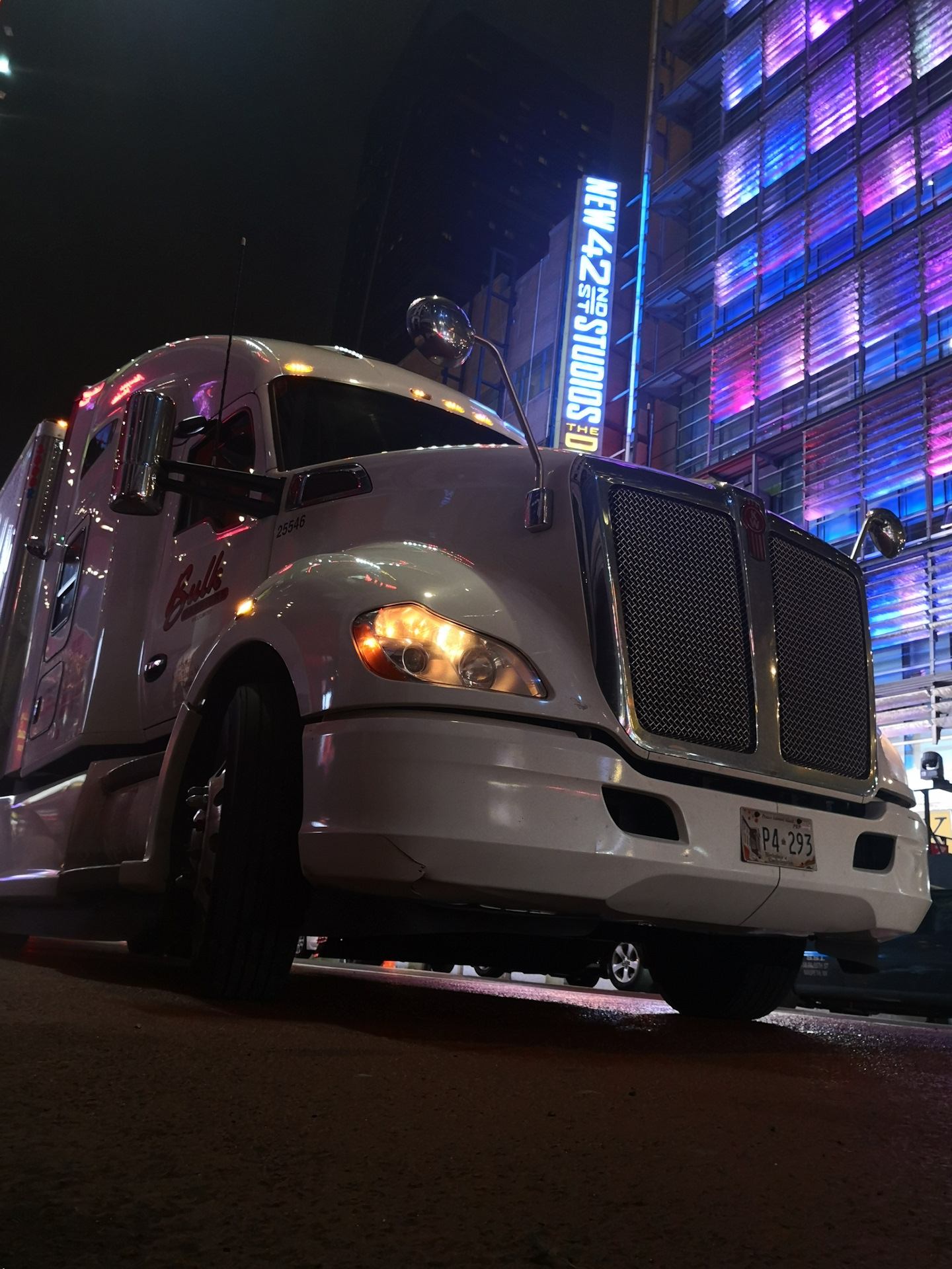 Забираю груз прямо с Тайм Сквер в Нью-Йорке! — DRIVE2