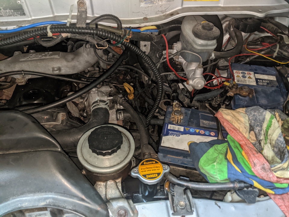 Фото в бортжурнале Toyota HiAce (H100)