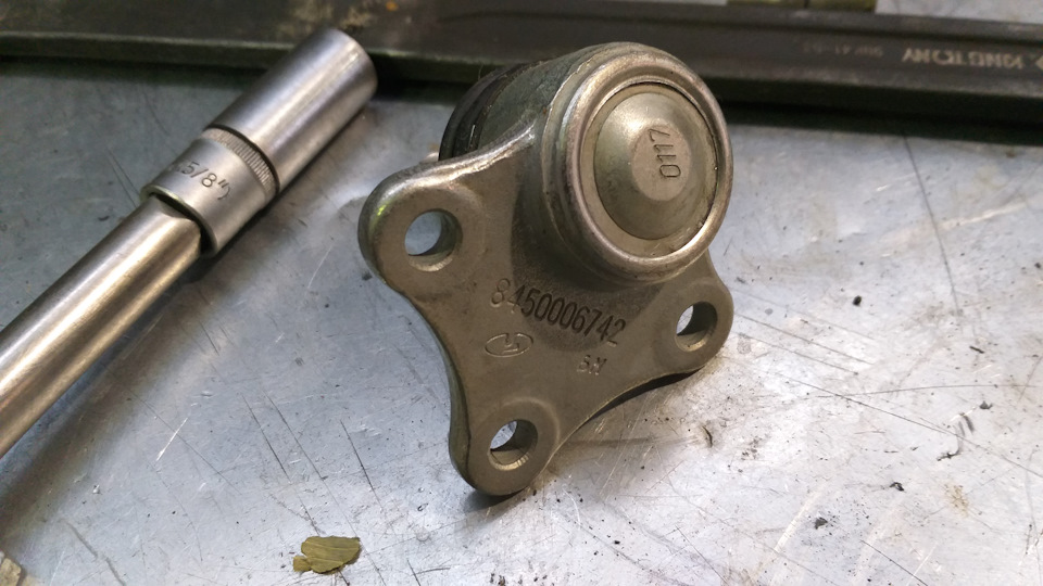 Новая шаровая опора — Lada Vesta SW (1G)