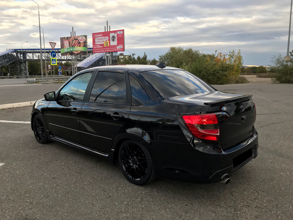 Lada Granta Sport Black