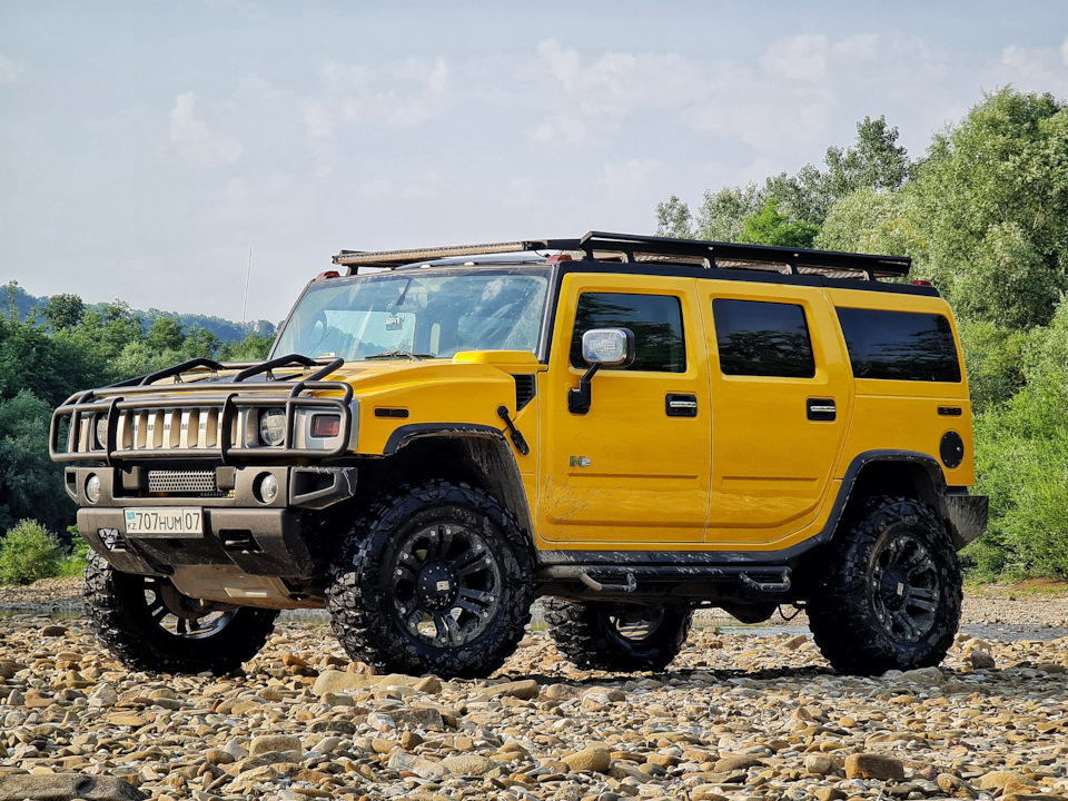 custom yellow hummer h2