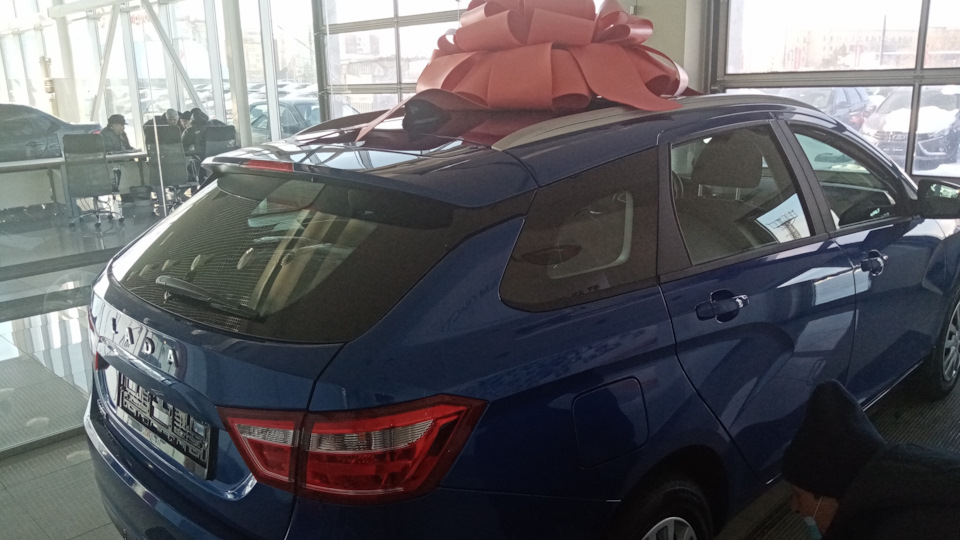 Новые диски на весту, в жо.У санкции) — Lada Vesta SW (1G), 1,6 л, 2022 ...