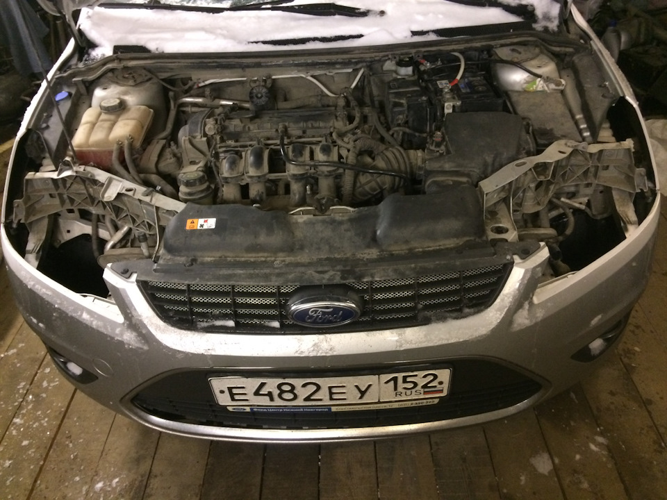 Американские габариты — Ford Focus II Hatchback, 1,6 л., 2011 года ...