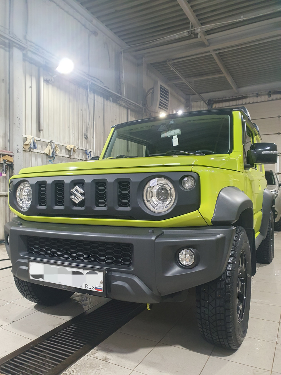 💩 на дорогах Столицы и Подмосковья! Уход за ЛКП маленького автомобиля! —  Suzuki Jimny (2018), 1,5 л, 2019 года | мойка | DRIVE2