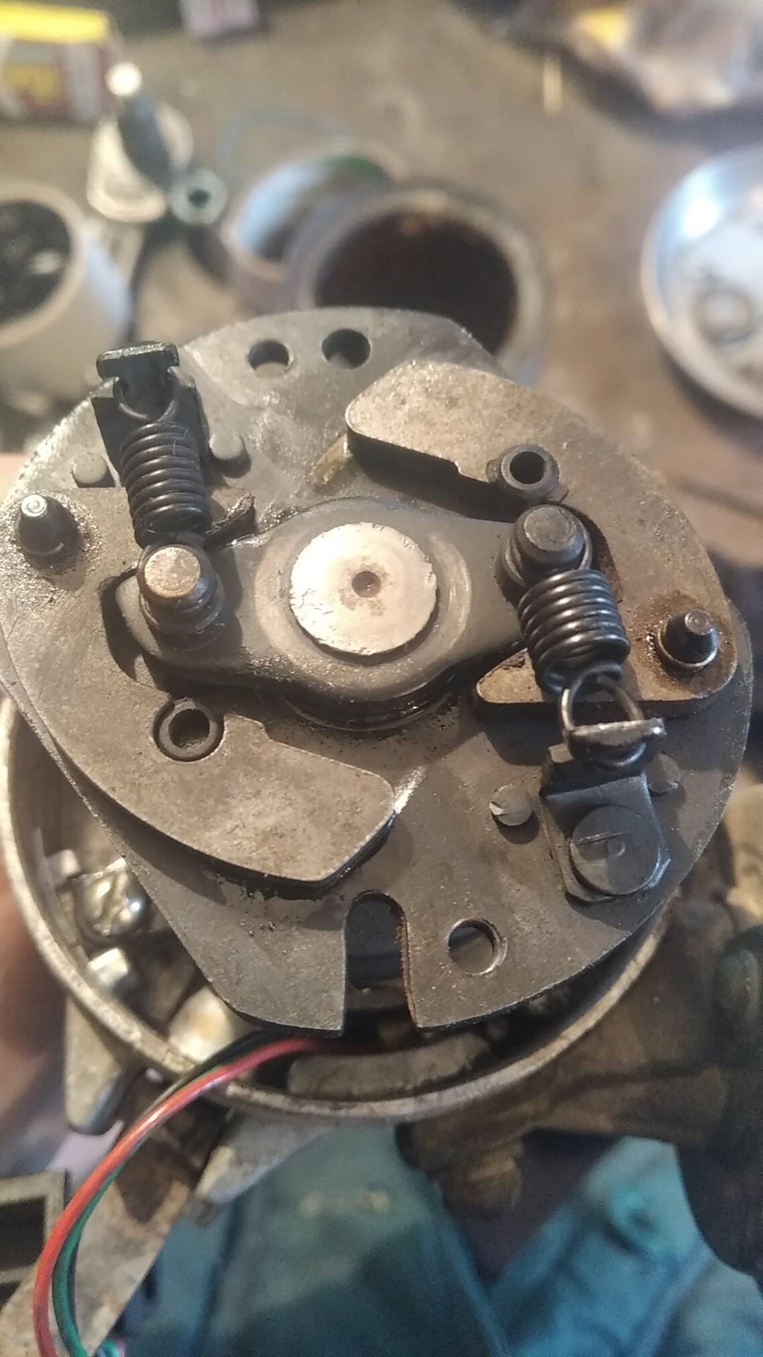 Холостые в ноль, часть 3. А не в трамблере ли дело? Ревизия, замена ...