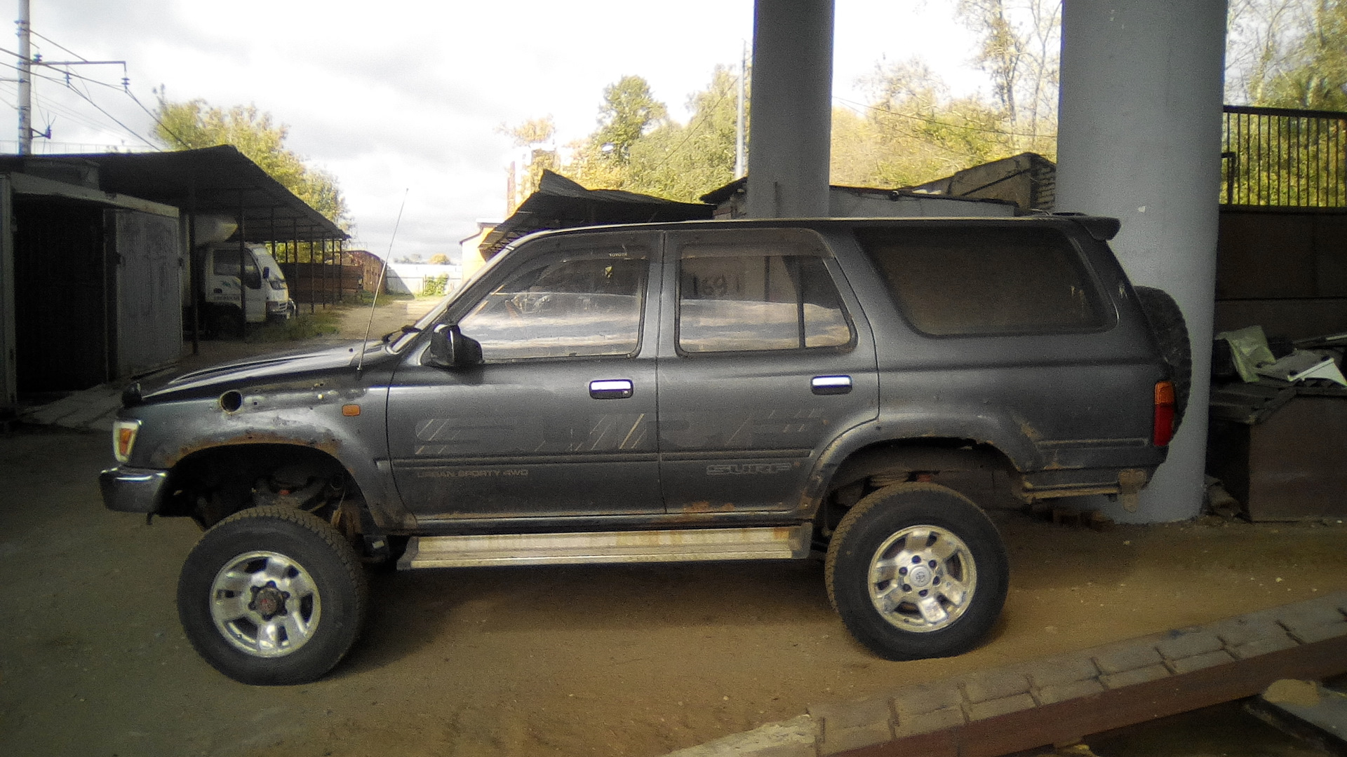 Toyota hilux surf 2000. Toyota hilux surf 1998. Отзыв хайлюкс сурф. Тойота хайлюкс сурф 1996. Отзыв хайлюкс сурф.