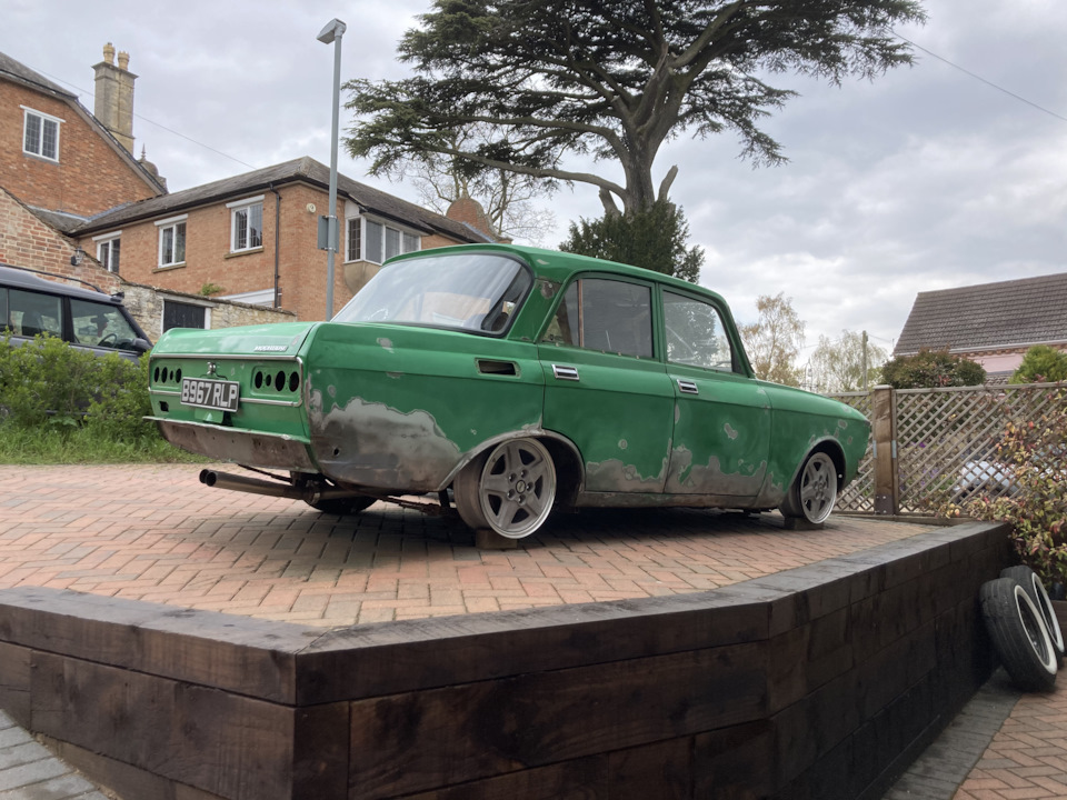 Примерка дисков — Москвич 2140, 1,5 л, 1985 года | стайлинг | DRIVE2