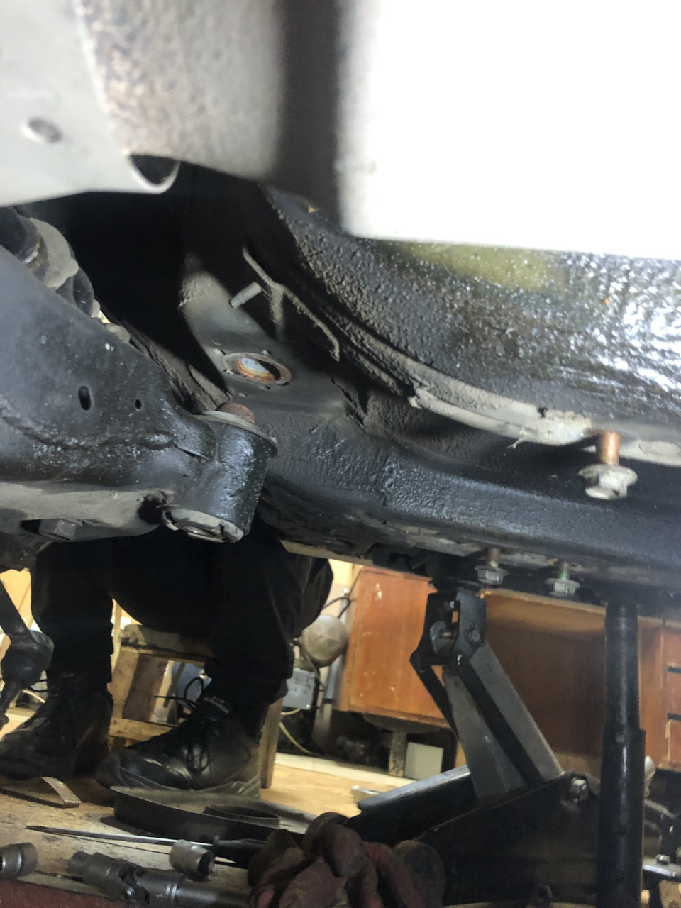 Снятие рулевой рейки — Nissan Teana (J32), 2,5 л, 2012 года | своими ...