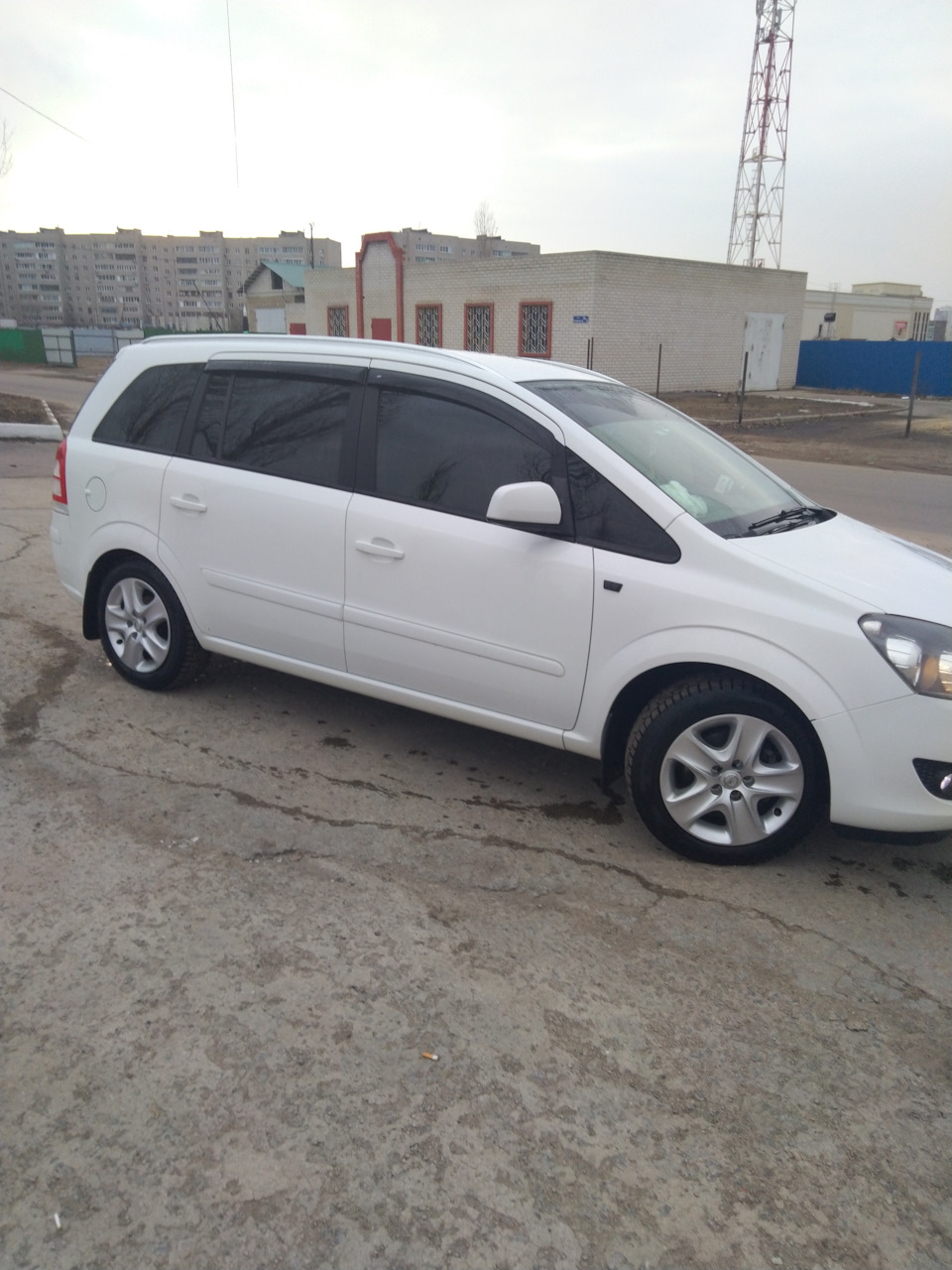 Звук как в метро) — Opel Zafira B, 1,8 л, 2013 года | расходники | DRIVE2