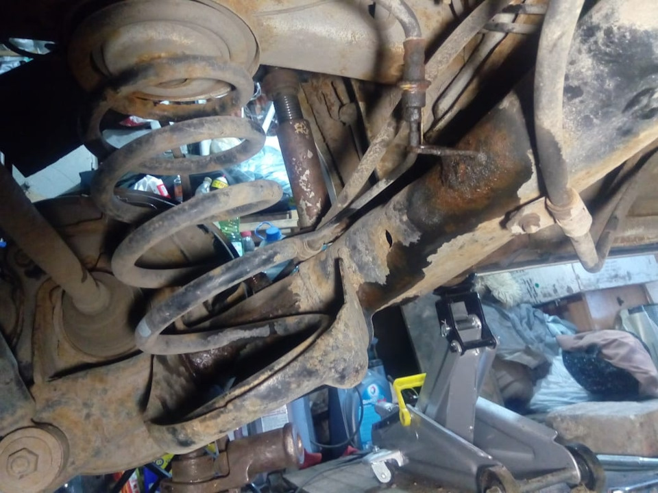 Замена сайлентблоков в балке — Toyota Estima (II), 3 л, 2001 года ...