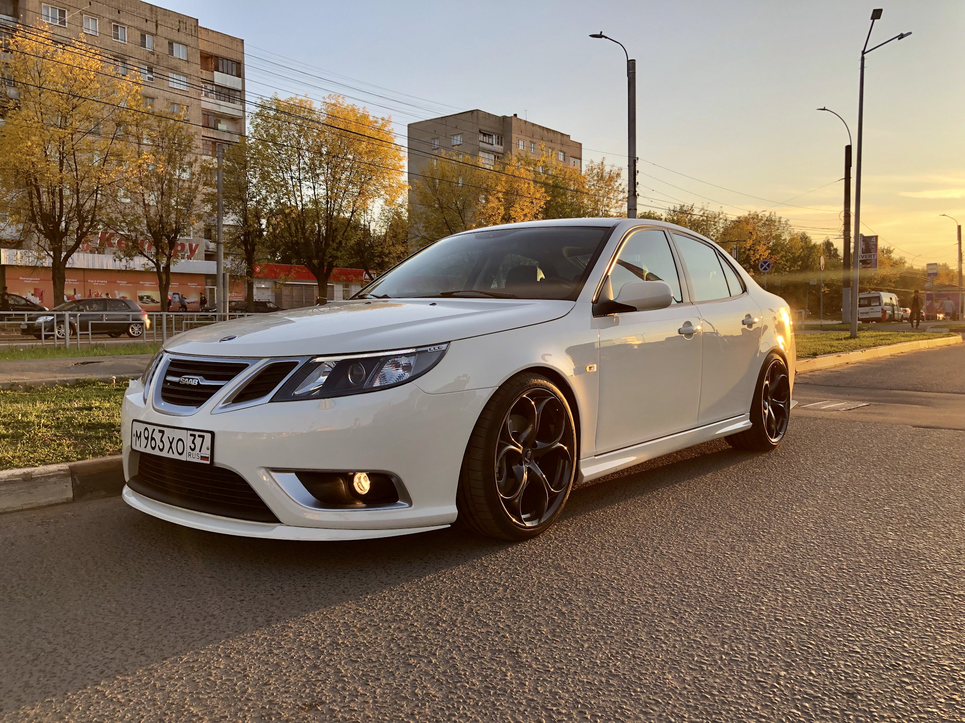 9 3 ю. Диски Saab 9-3. Колеса на Сааб 9-3. Saab 9-3 Drive 2. Сааб 9-3 на 19 дисках.