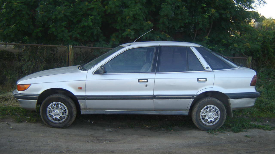 Lancer 1990. Mitsubishi lancer 1992. Mitsubishi lancer 1990. Митсубиси лансер 1990. Митсубиси лансер 1990.
