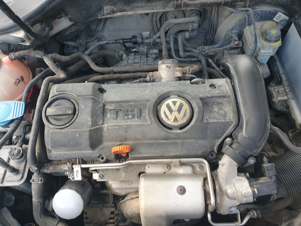 Замена свечей bosch r6 — Volkswagen Golf Mk6, 1,4 л, 2011 года | своими ...