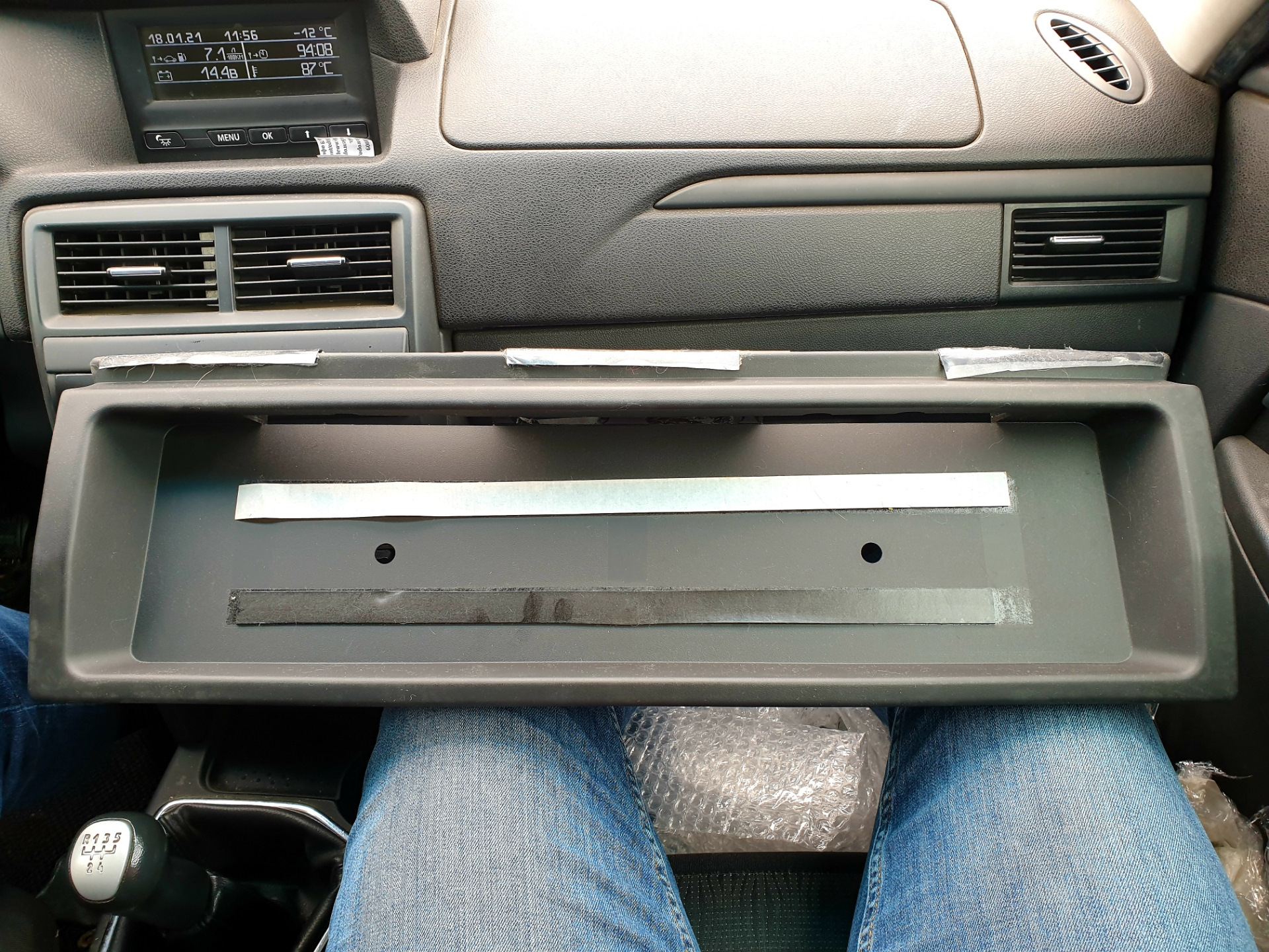 Чёрная центральная бленда ауди 80 — Audi 80 (B3), 1,8 л., 1989 года ...