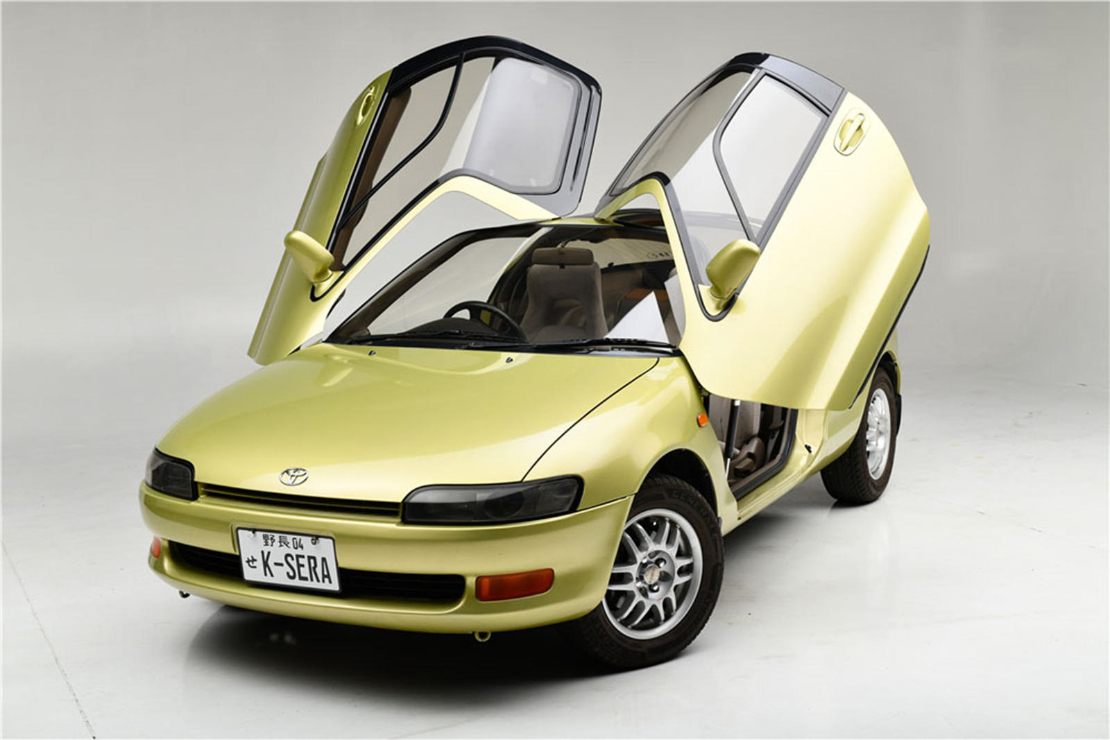 Toyota Sera 1990-1995 — Двери как у McLaren F1, но дешевле! — DRIVE2