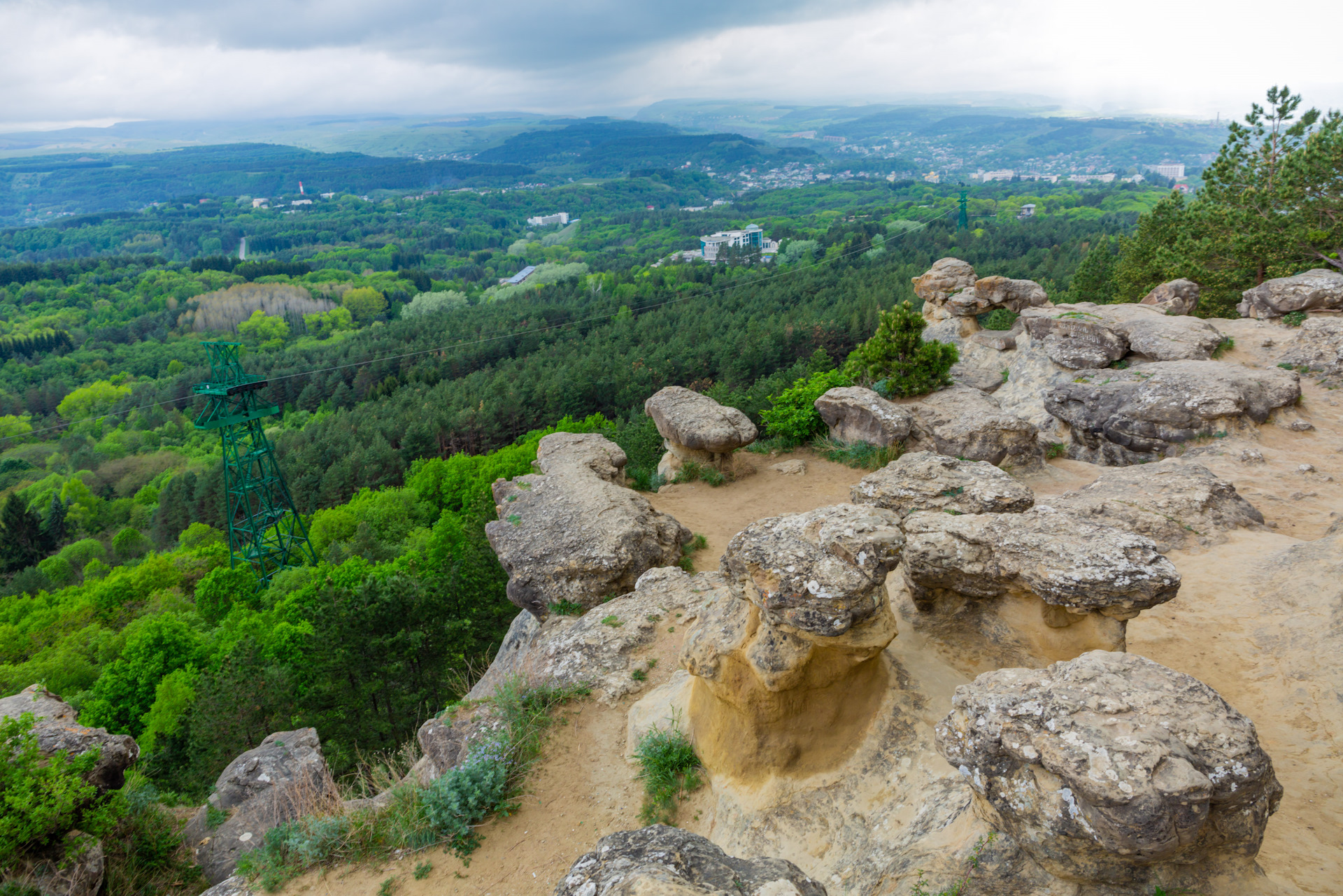 красные камни кисловодск парк