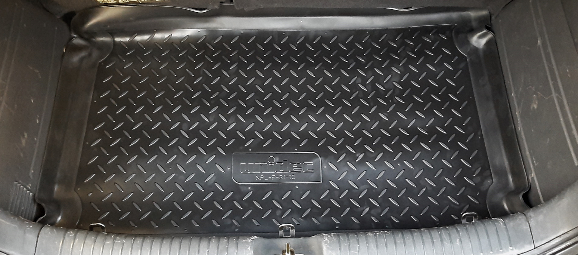 12. Полиуретановый коврик в багажник — Hyundai Getz, 1,4 л, 2006 года ...