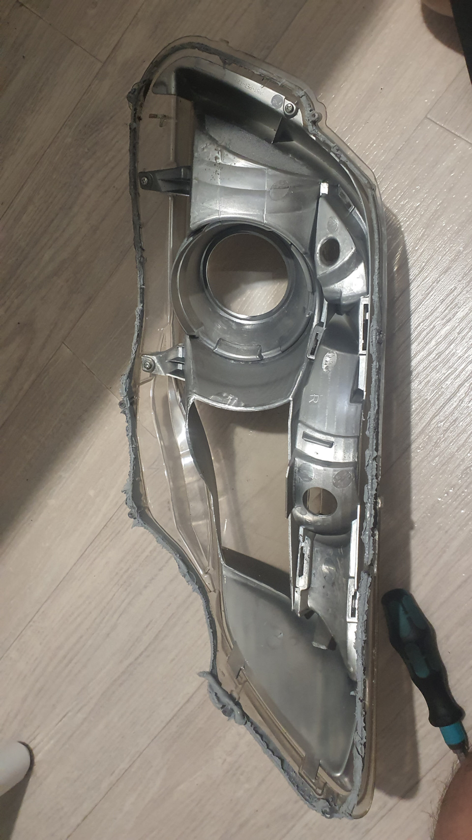 Стекло с рамкой — Toyota Corolla Fielder (E140)