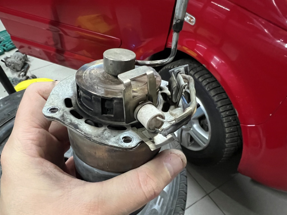Фото в бортжурнале Volkswagen Multivan (T5)