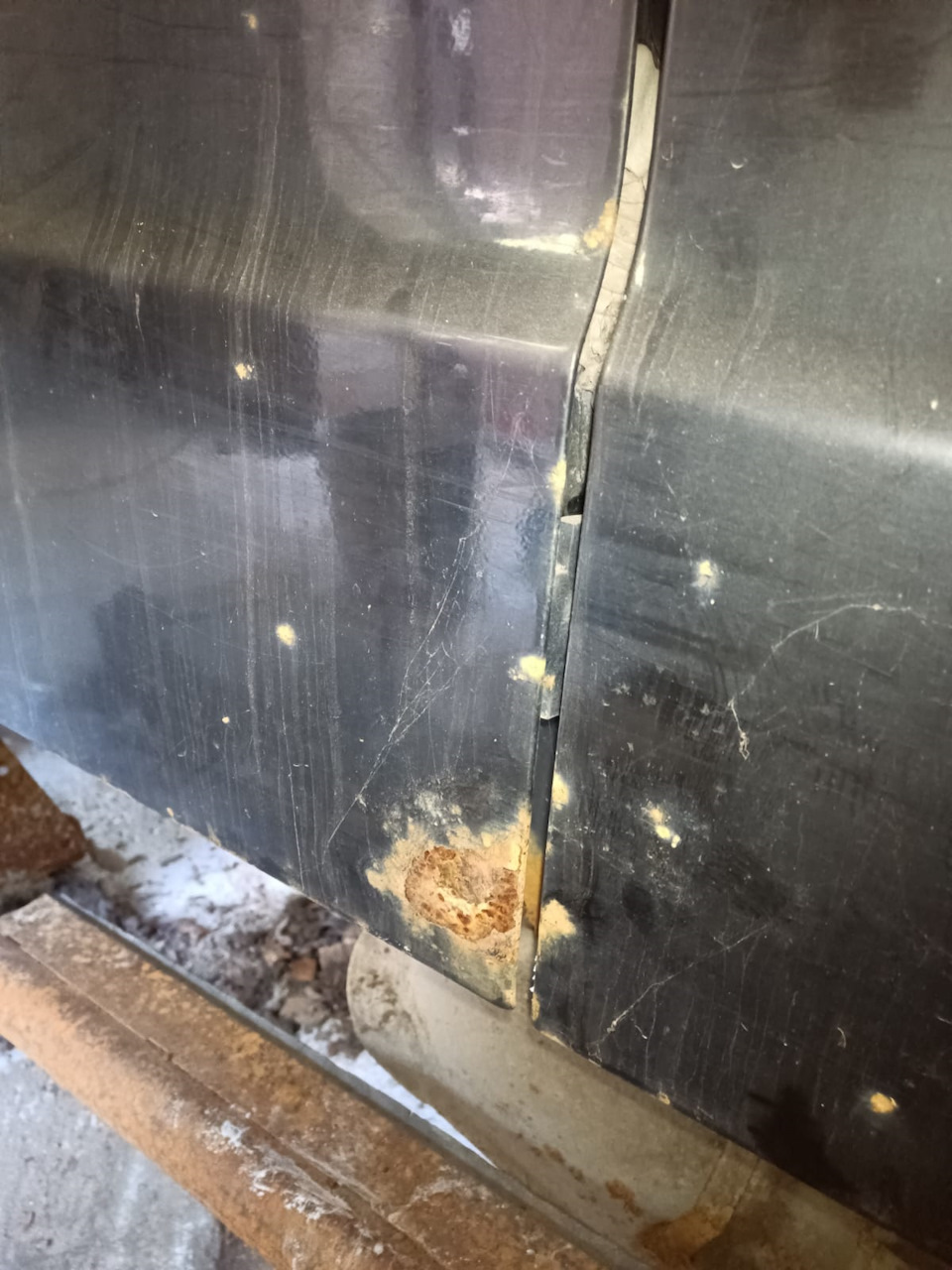 Да и вообще двери плохо себя чувствуют, все. — УАЗ Patriot