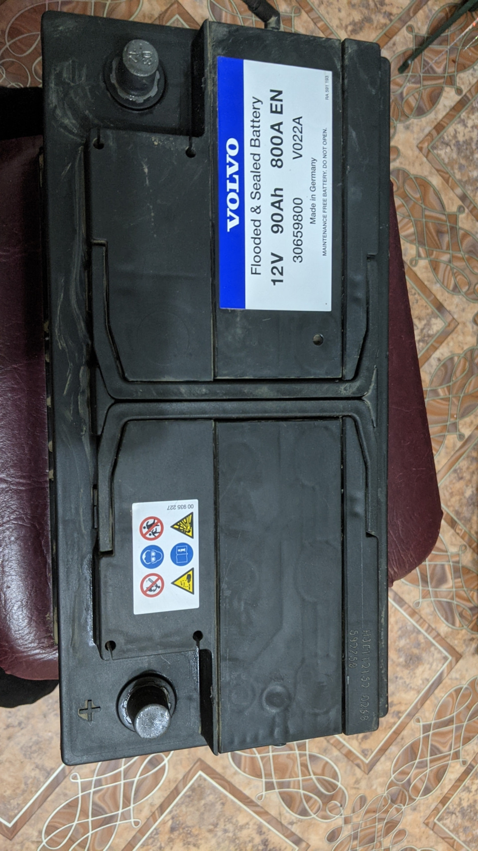 Как обслужить аккумулятор volvo? — Volvo XC90 (1G), 2,5 л, 2007 года ...