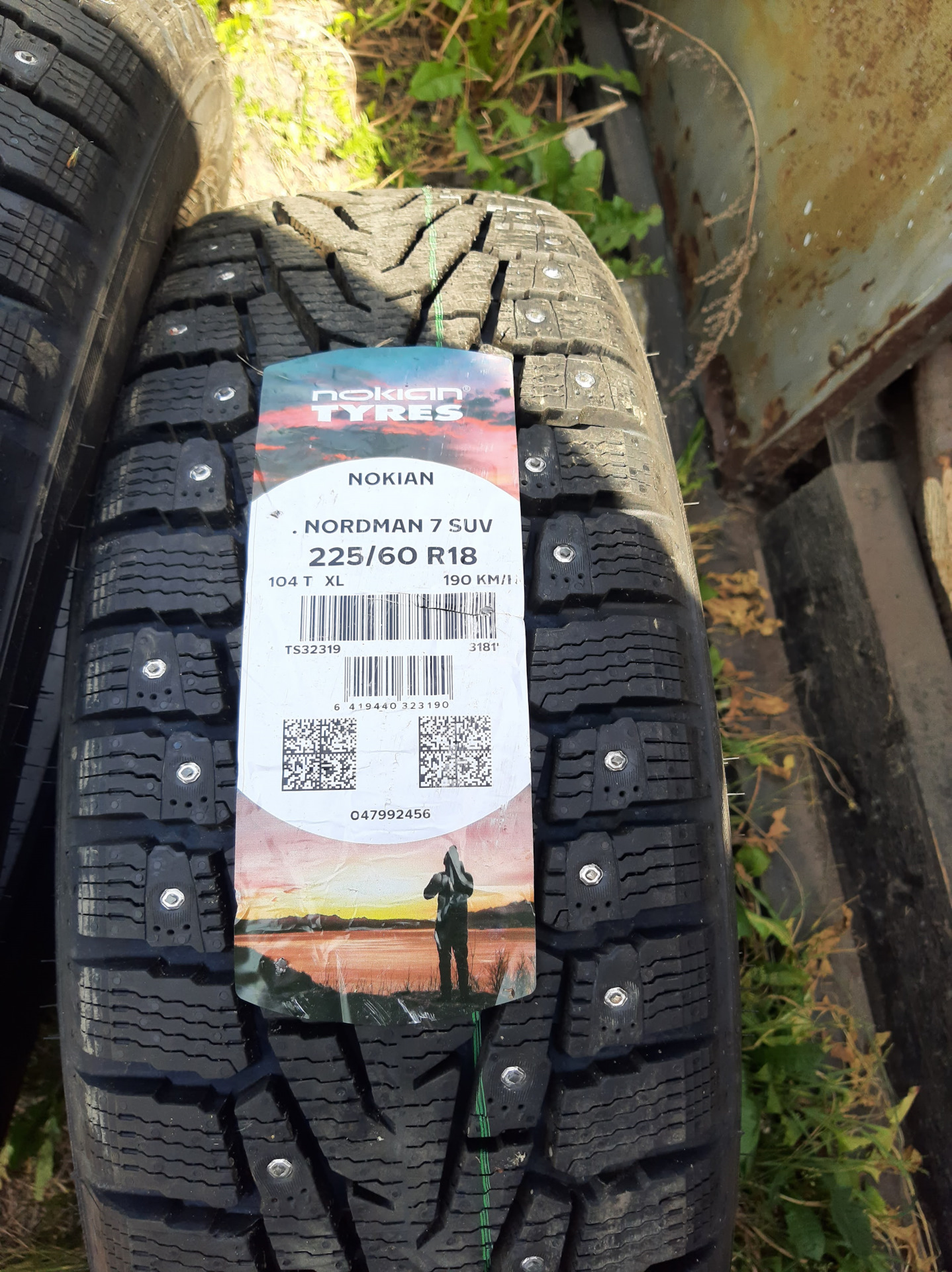 Родная резина зимняя на chery tiggo 11 радиус. Колёса 215/65 r16 на чери тигго 4 про. Зимняя резина на чери 4 про. Зимние шины на черри 7. Зимняя летняя резина б у на chery tiggo t 11 или на toyota rav 4.