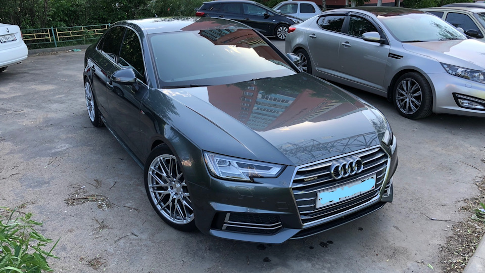 Audi A4 quattro