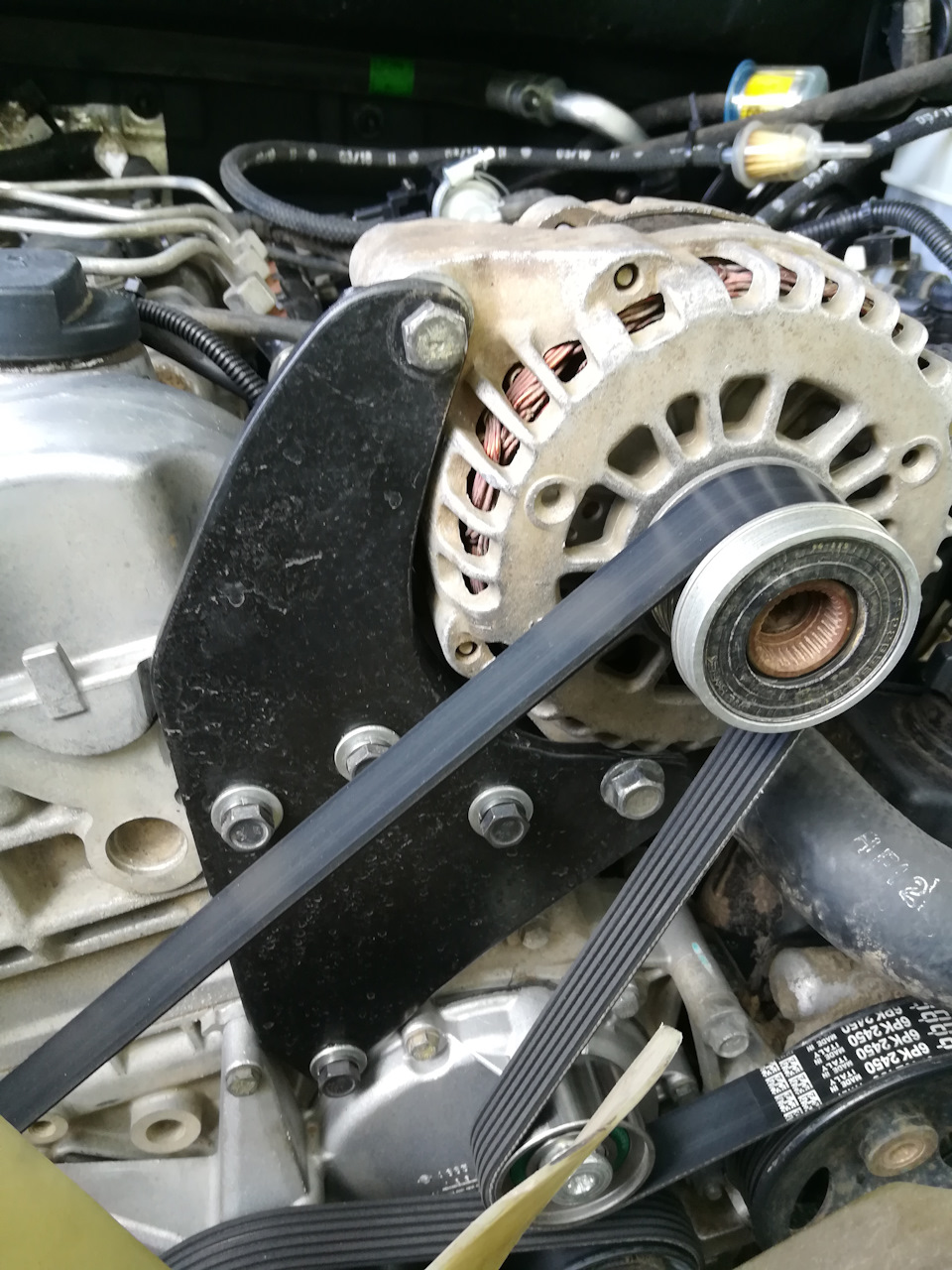 Как снять генератор санг енг кайрон 6PK2450 Ремень поликлиновой MB W124/W211/C219/W463/W140/R129 DAYCO Запчасти на D