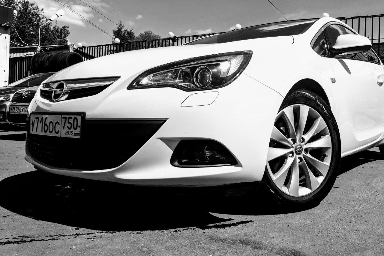 Astra 50. Opel Astra j GTC наклейки. Opel Astra j GTC значок.