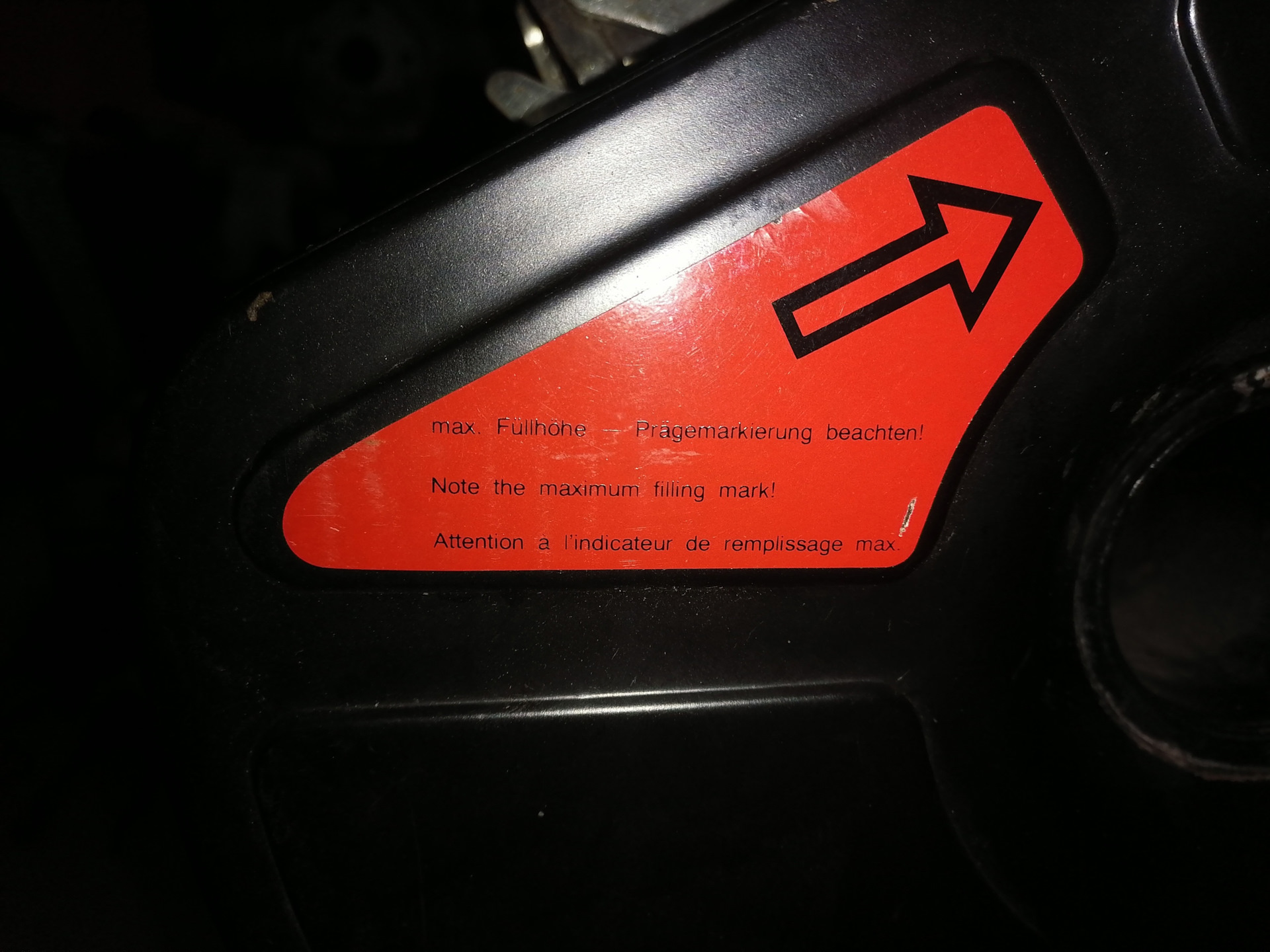 Канистра для топлива в багажник — BMW 3 series (E46), 1,9 л, 2001 года ...