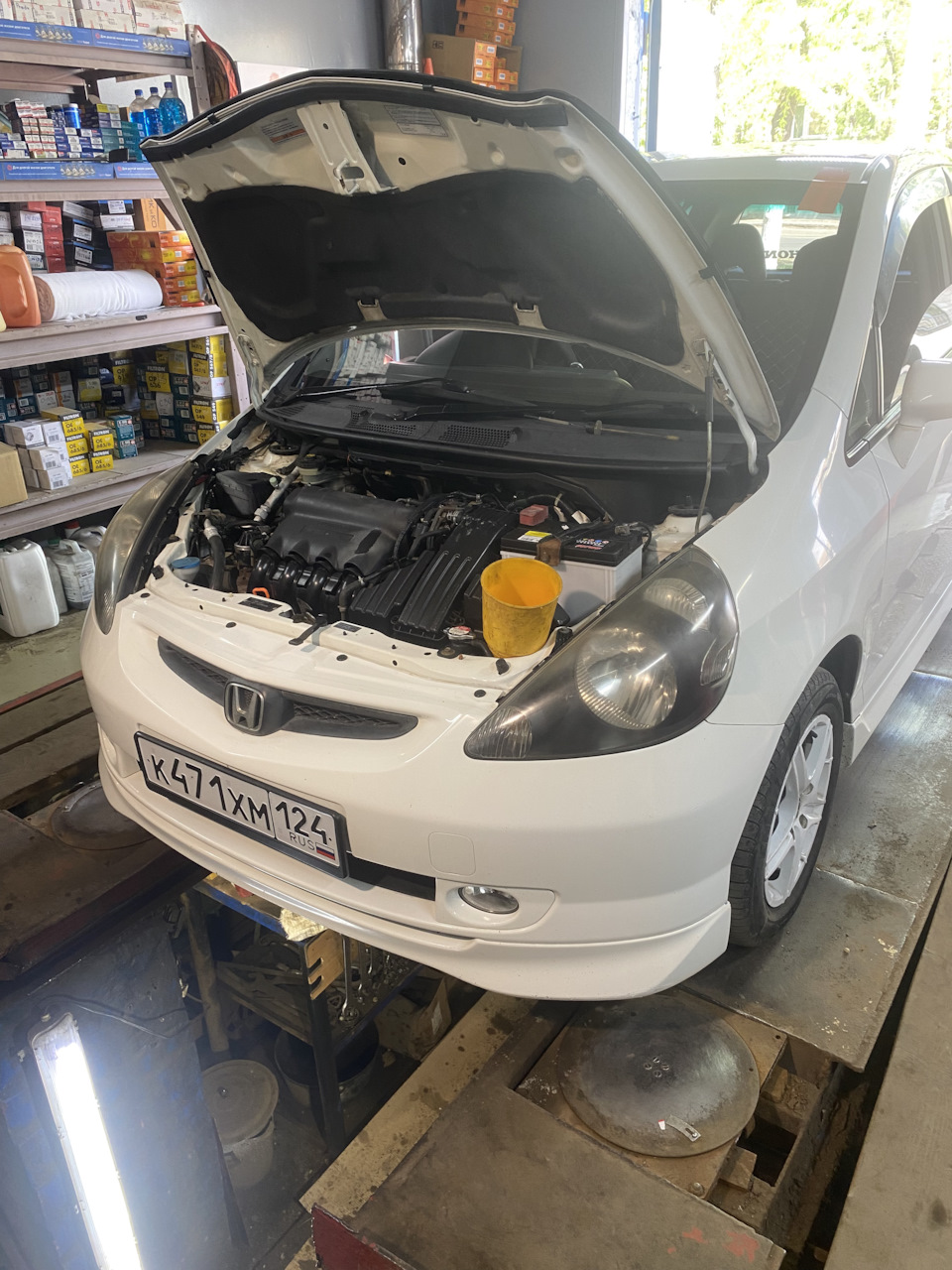 Свечи и замена масла в вариаторе — Honda Fit (1G), 1,3 л, 2004 года ...